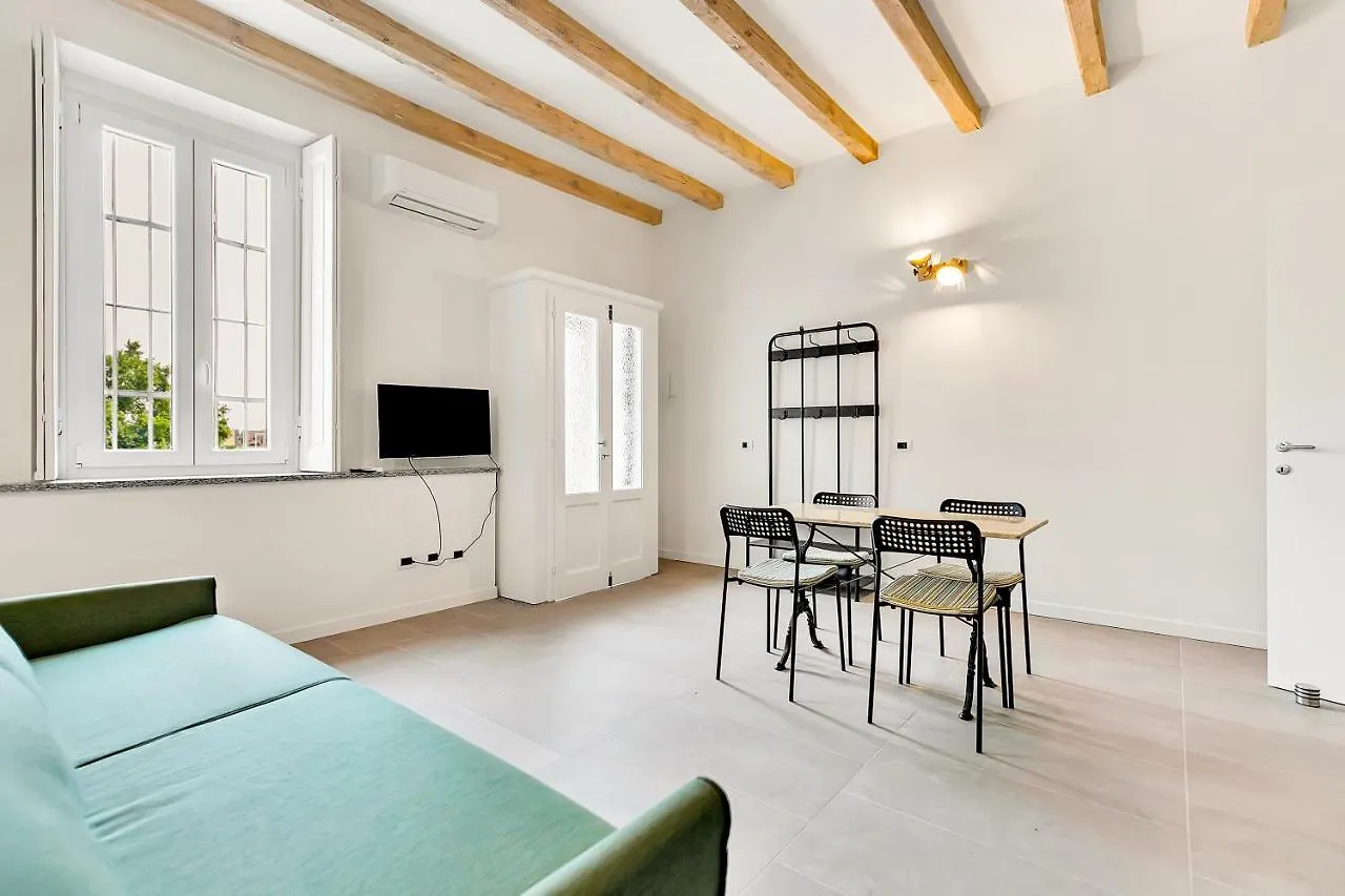 Appartamento Alessia'S Flat- Naviglio Grande Buccinasco 0*,
