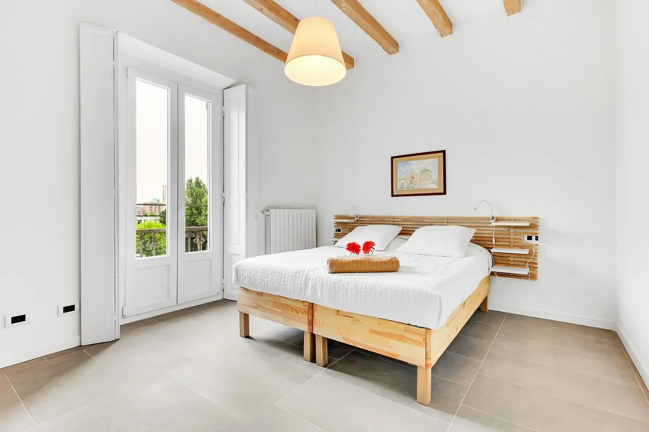 Appartamento Alessia'S Flat- Naviglio Grande Buccinasco Italia